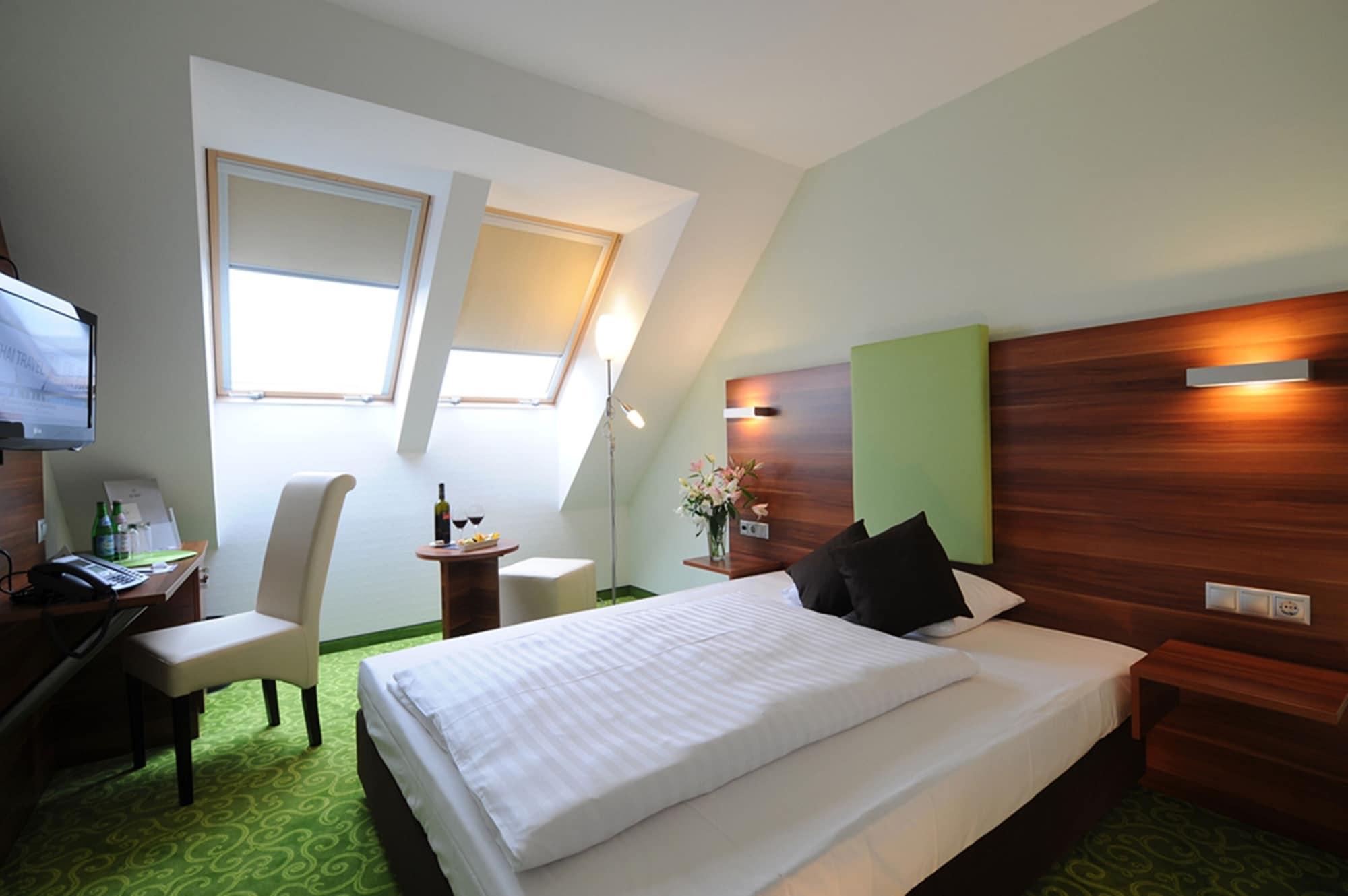 Achat Hotel Будапеща Екстериор снимка