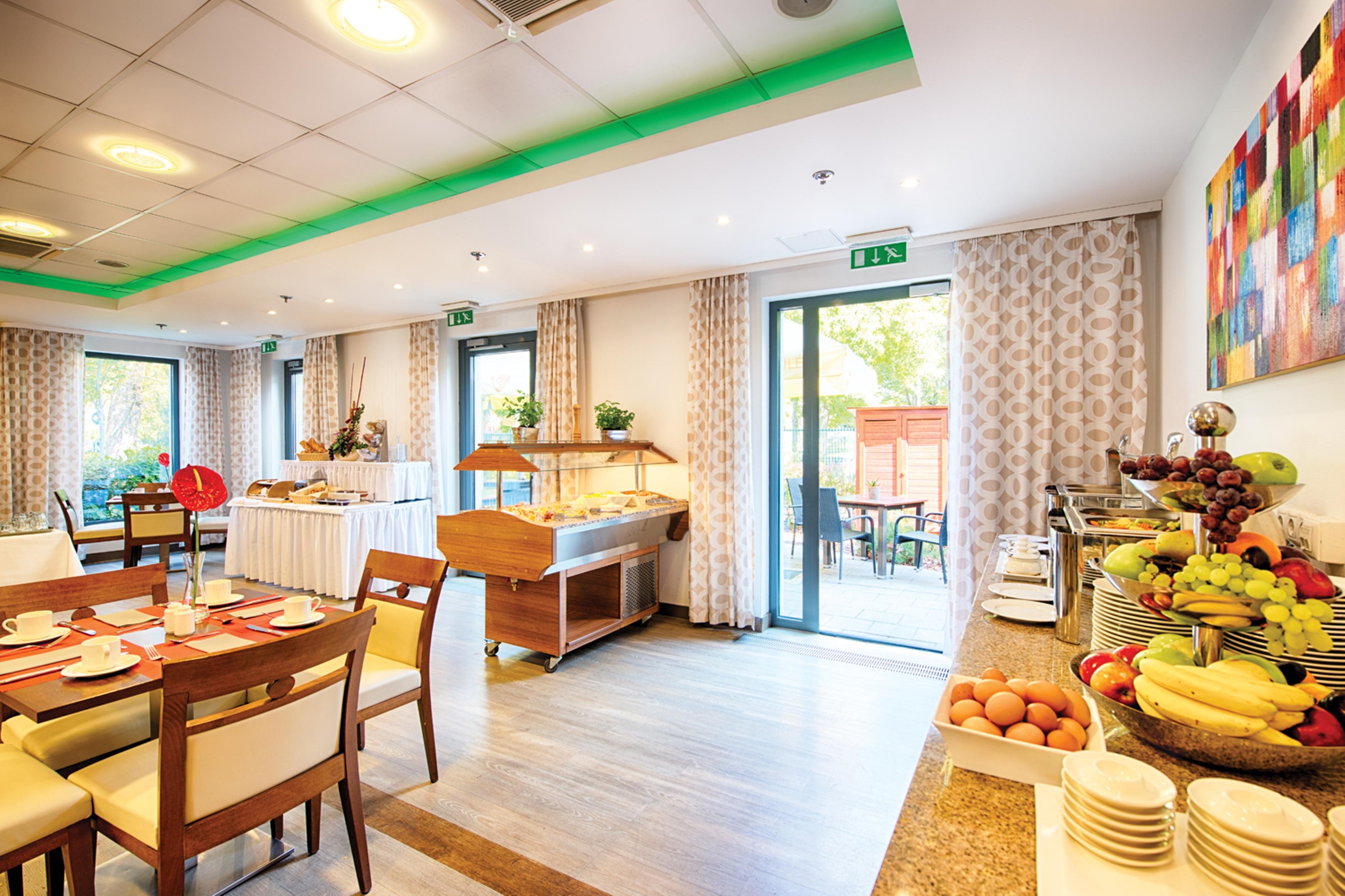 Achat Hotel Будапеща Екстериор снимка