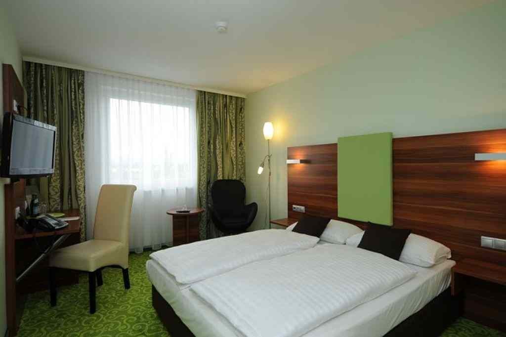 Achat Hotel Будапеща Екстериор снимка
